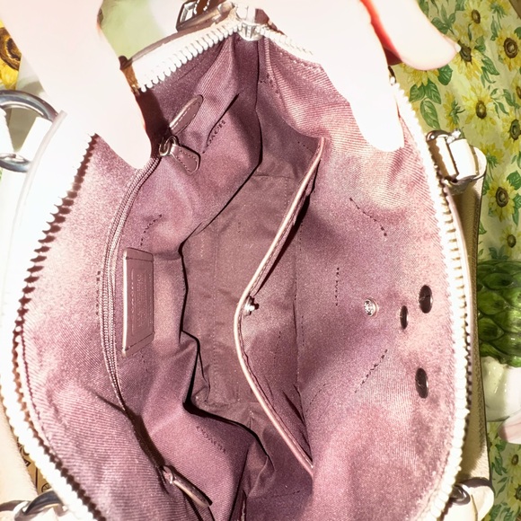 Coach Elise - Picture 2 of 11